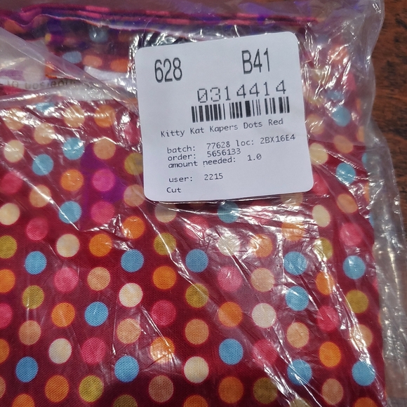 Kitty Kat kapers dots red fabric - Picture 1 of 2